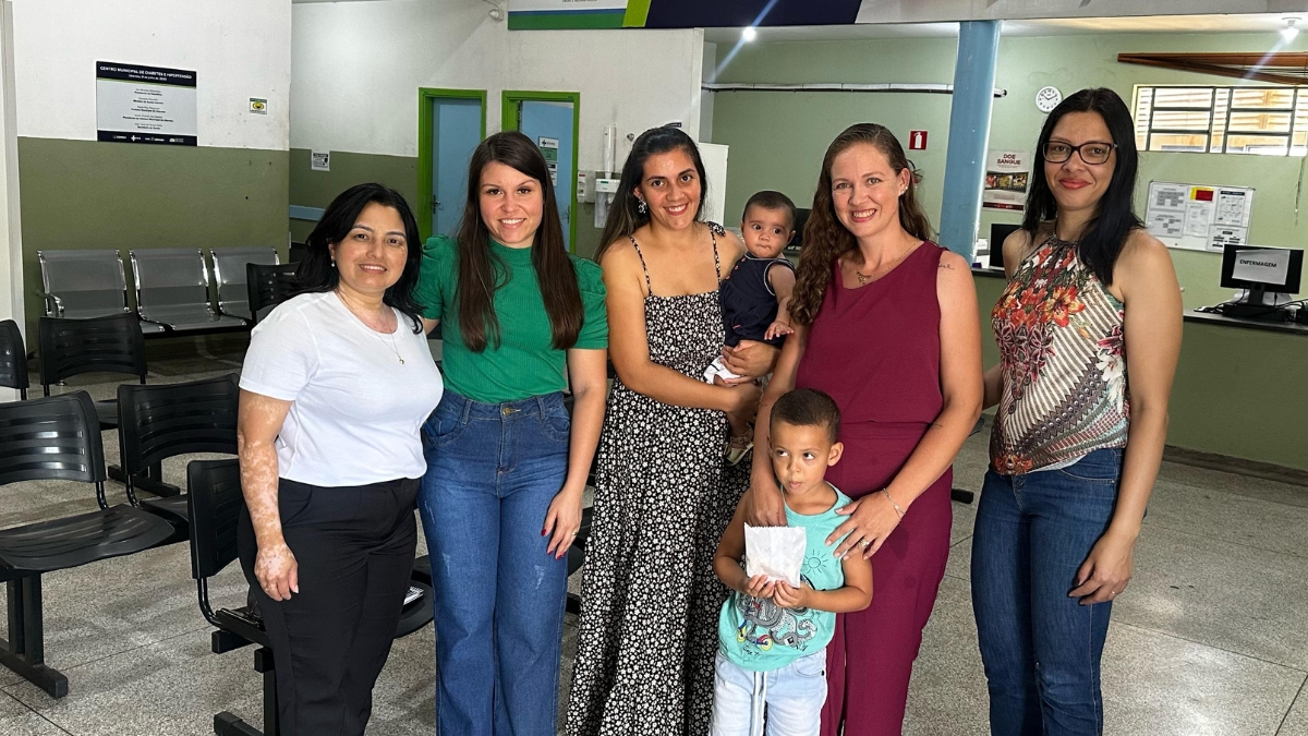 Equipe reunida para falar de diabetes e Uberaba.