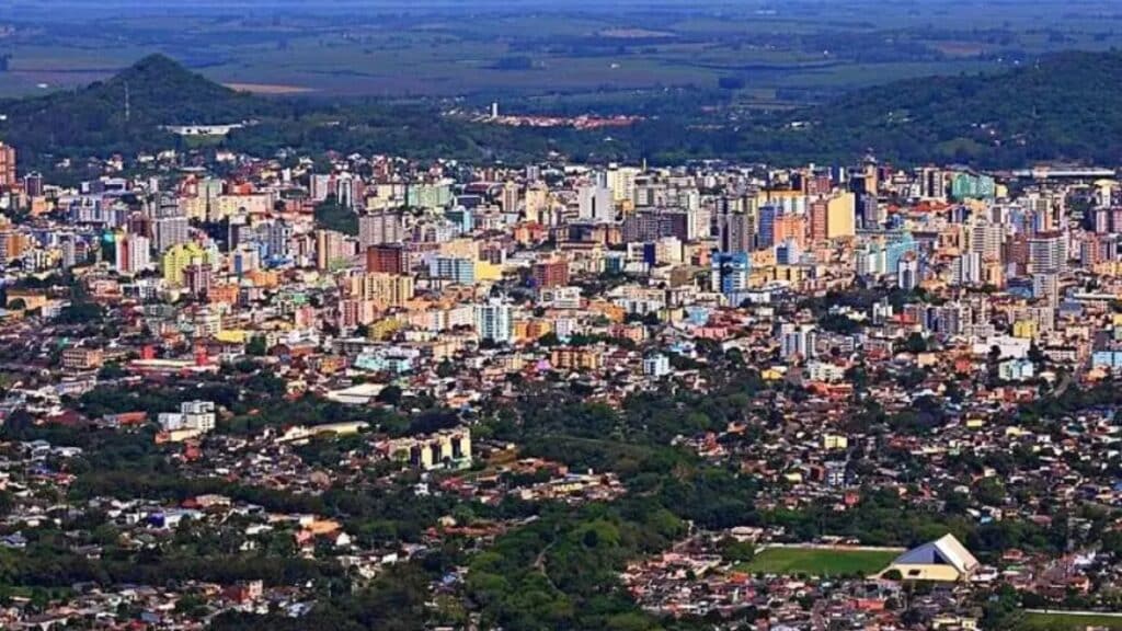 Imagem mostra a cidade de Santa Maria, no Rio Grande do Sul, onde uma associação está mobilizando uma pesquisa sobre pessoas com diabetes tipo 1.