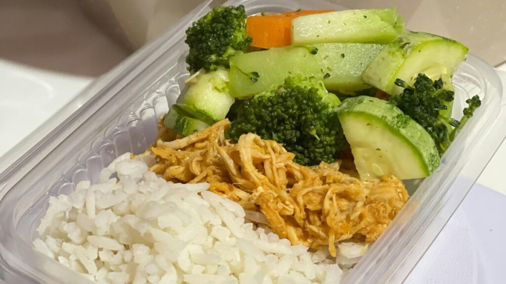 O erro no almoço de quem tem pré-diabetes ou diabetes pode estar na ordem dos alimentos 1 Almoço e Diabetes