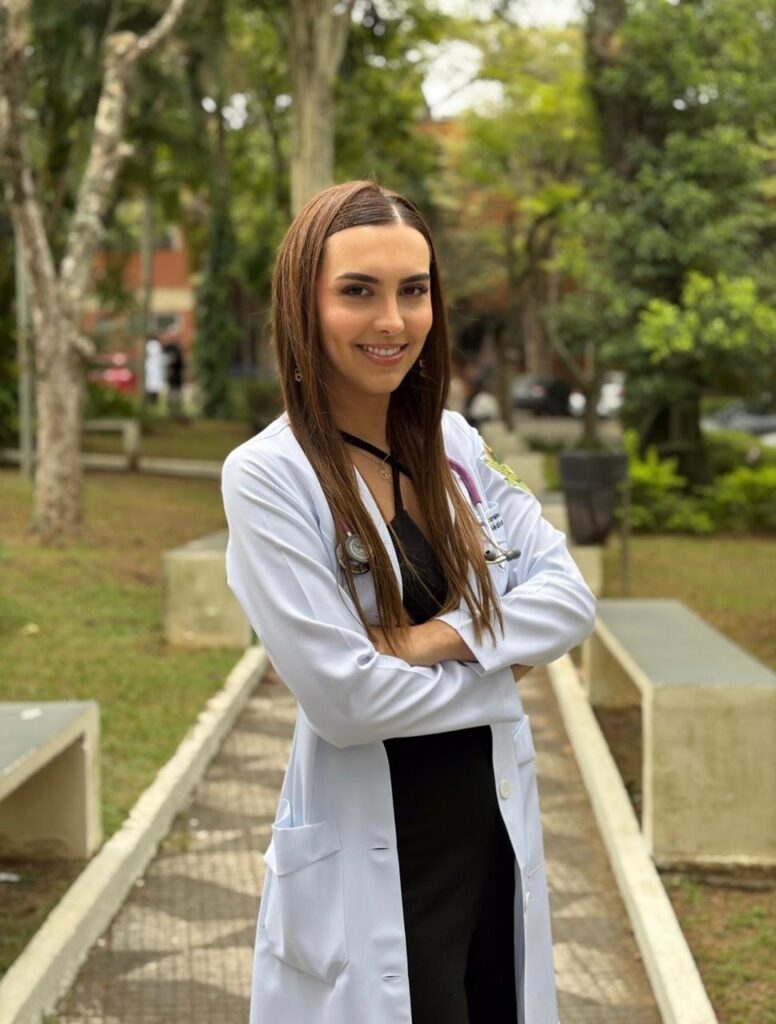 Médica com diabetes tipo 1 transforma a própria história em livro infantil para inspirar crianças 1 WhatsApp Image 2026 08 10 at 17.59.23