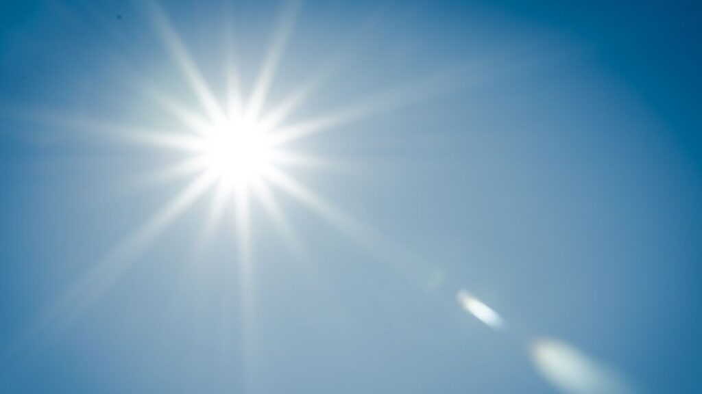 Quem tem diabetes precisa tomar sol? Entenda a relação com a vitamina D sol e diabetes