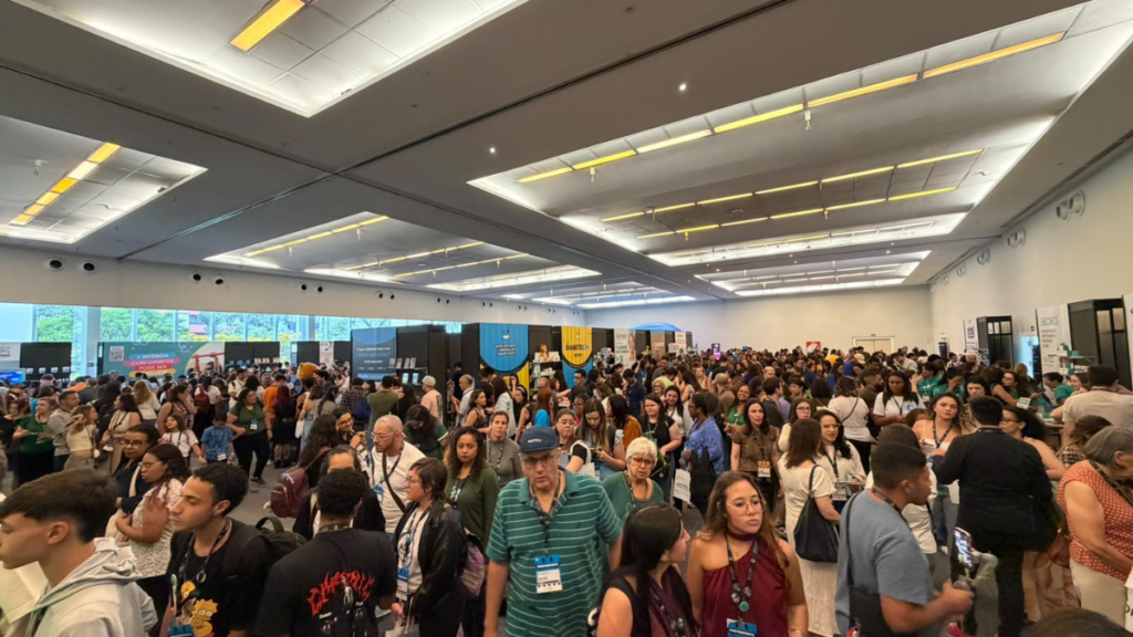 Diabetes On bate recorde com mais de 3.400 inscritos e reúne público em evento lotado neste domingo Público lota espaço do Diabetes On 2026 no Centro de Convenções Rebouças, em São Paulo