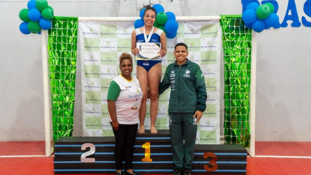 Adolescente com diabetes tipo 1 conquista títulos na ginástica de alto rendimento e concilia controle da glicose nos treinos 2 diabetes ginasta dayane